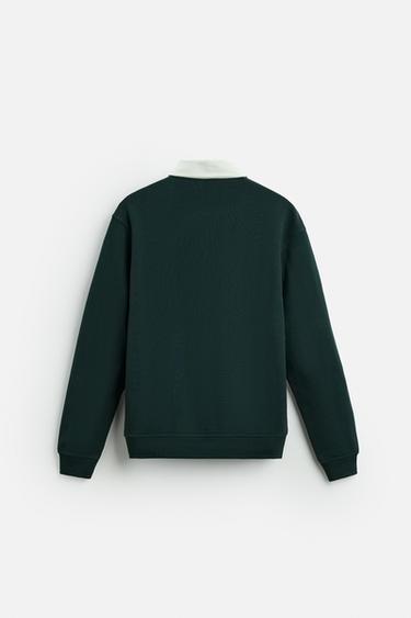 POLO À COL EN CONTRASTE - Vert foncé de Zara - Image 6