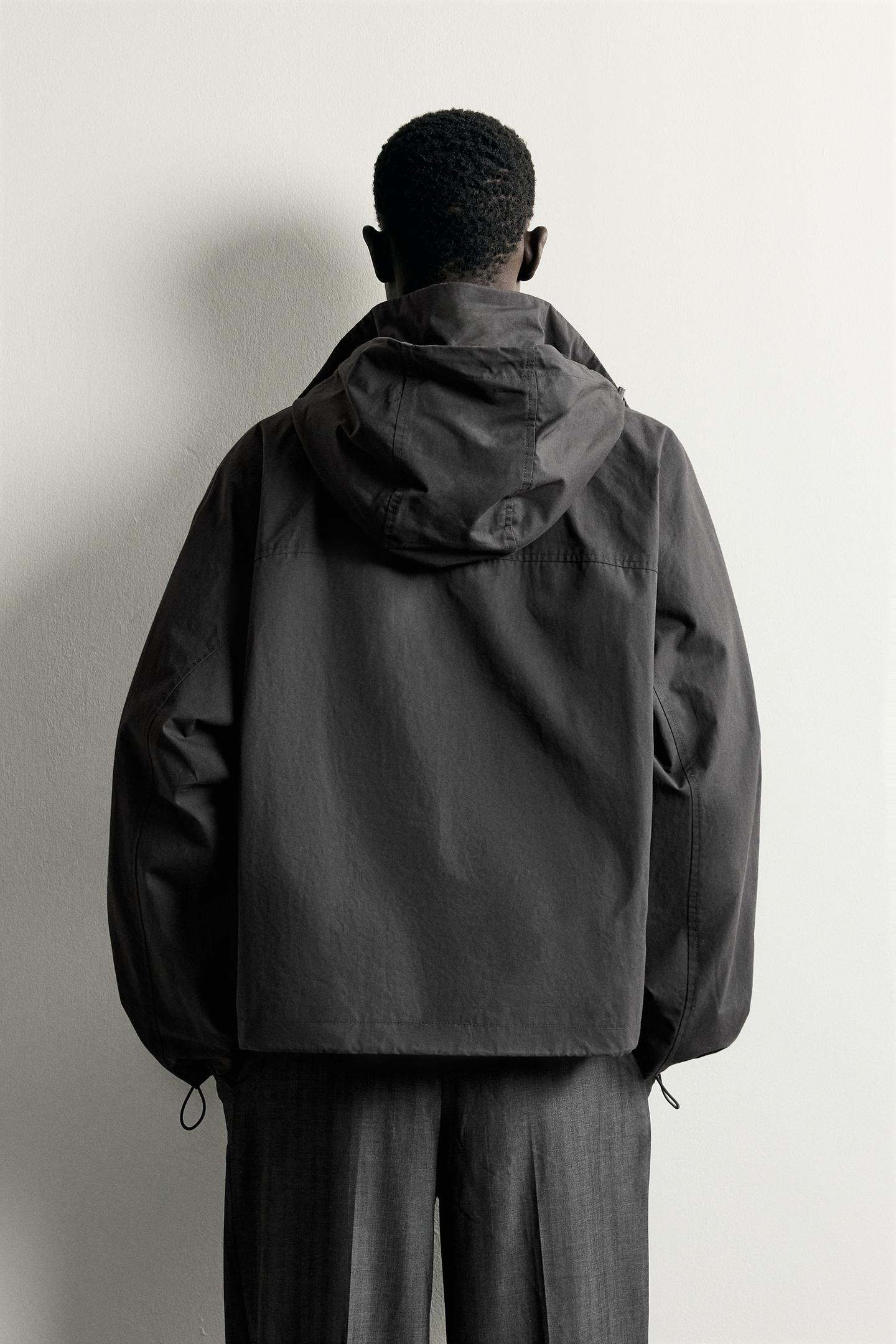 Мужская куртка Zara Cropped Technical Hoodie Jacket, цвет: Чёрный — фото 3