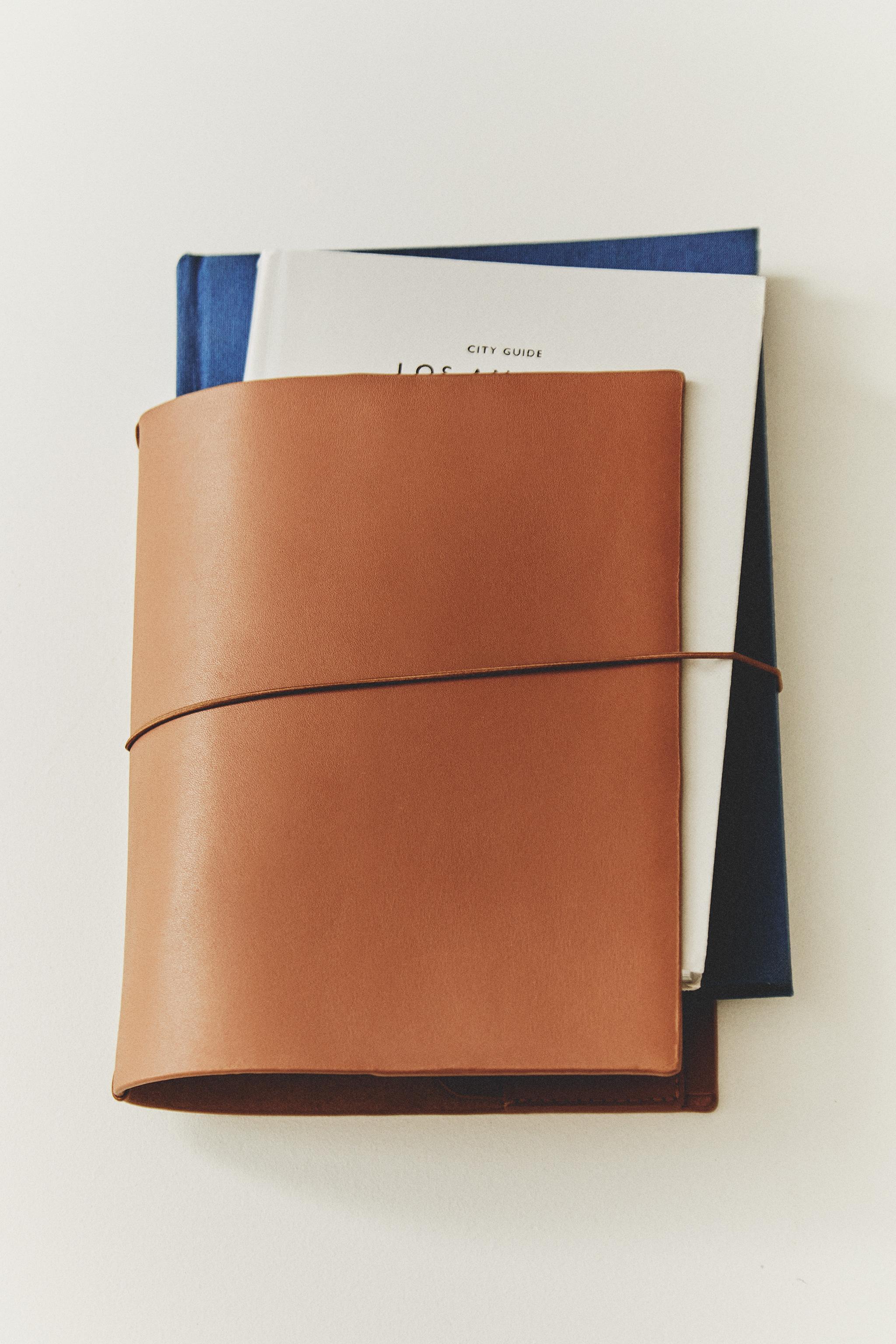 LEATHER BOOK COVER — Brown