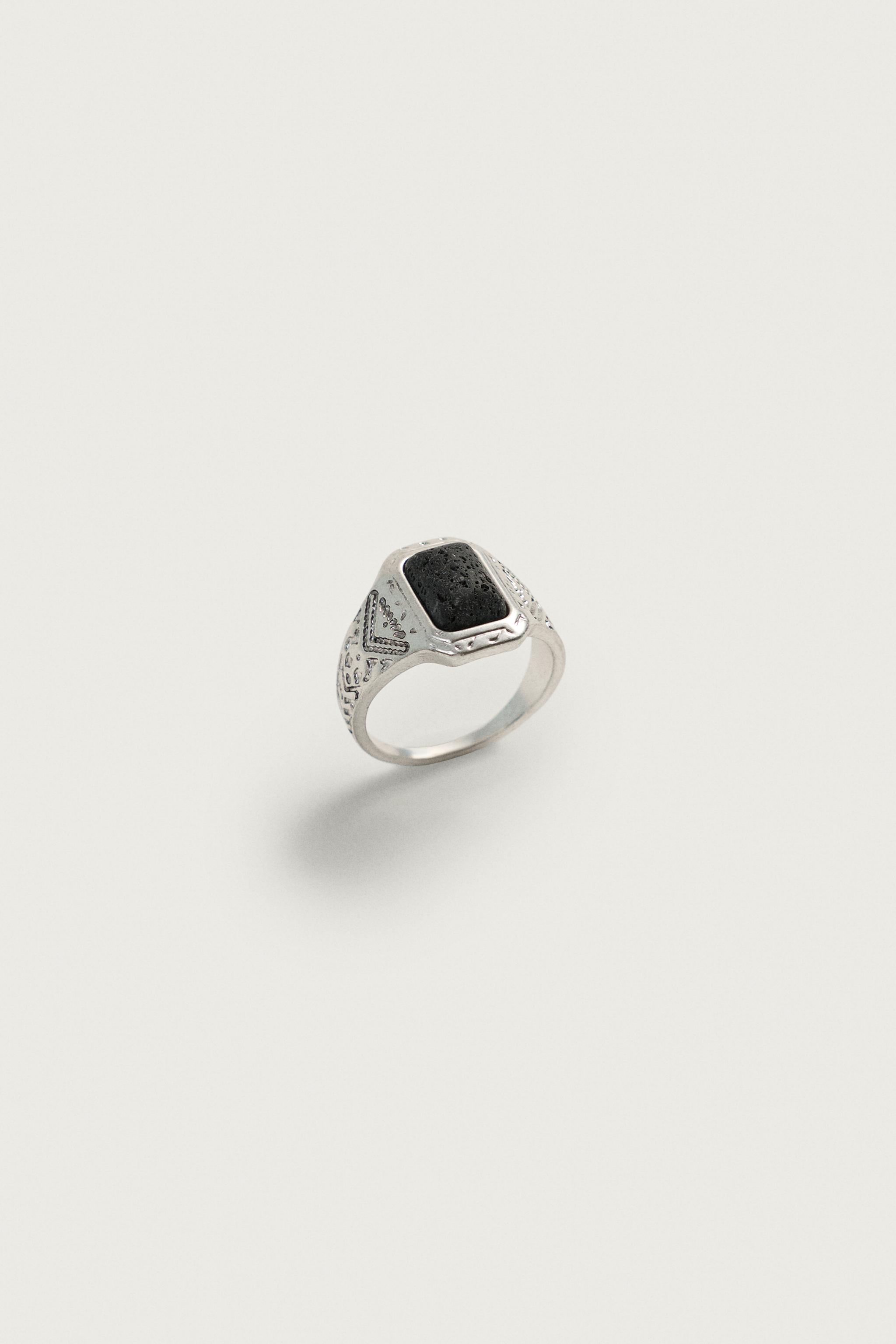 EMBOSSED SIGNET RING