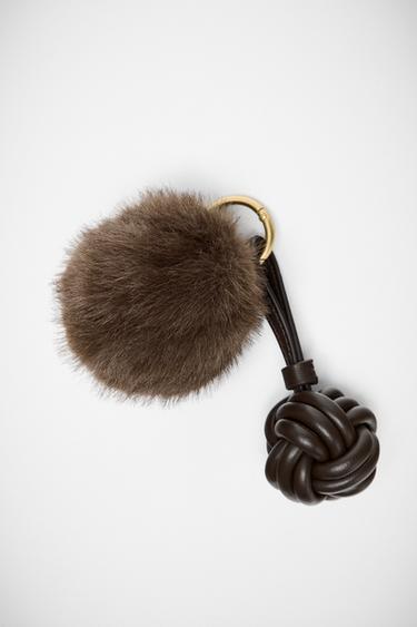 KNOTTED FAUX FUR CHARM - Brown by Zara