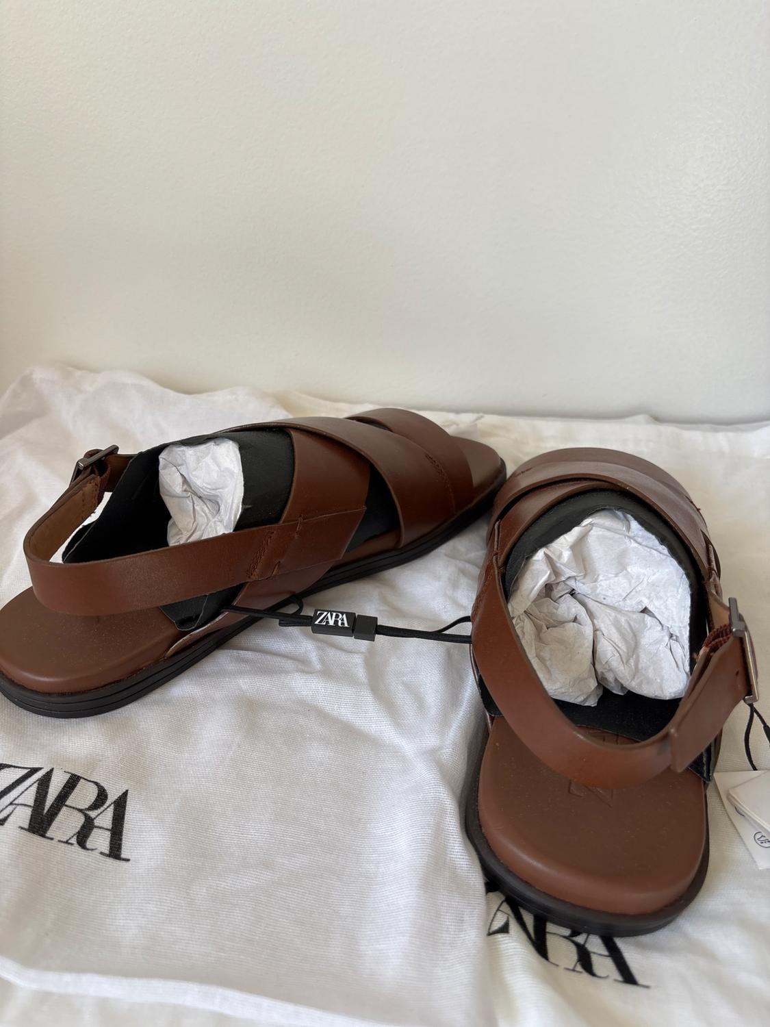 LEATHER SANDALS WITH STRAPS - Image 2