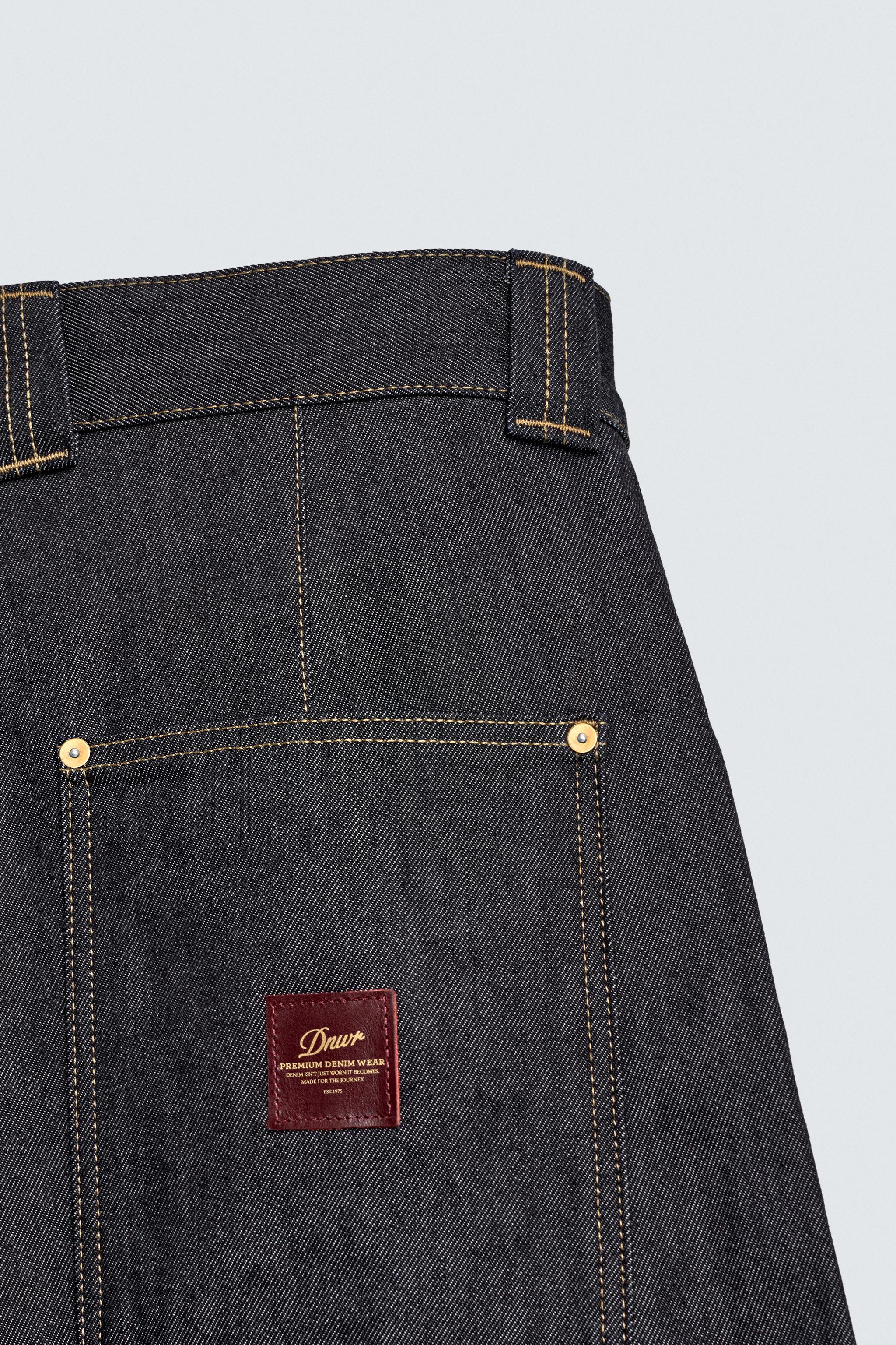 PANTALON BAGGY FIT AVEC CHAÎNE