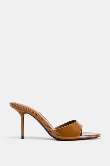 SANDALES À TALONS EFFET VERNIS - Marron clair de Zara