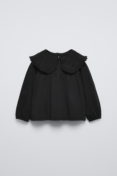 CAMISETA CUELLO BORDADO - Negro de Zara