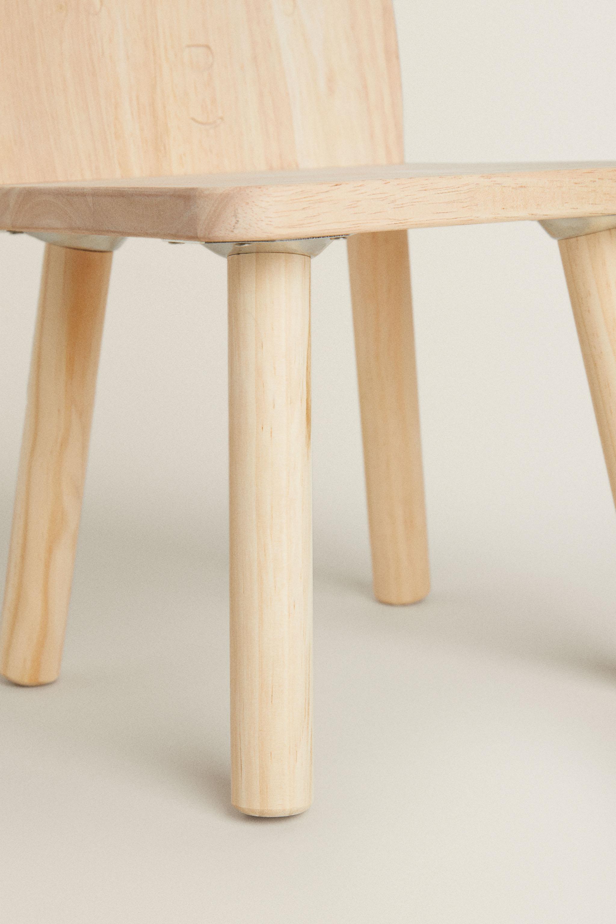 BEAR WOODEN CHAIR