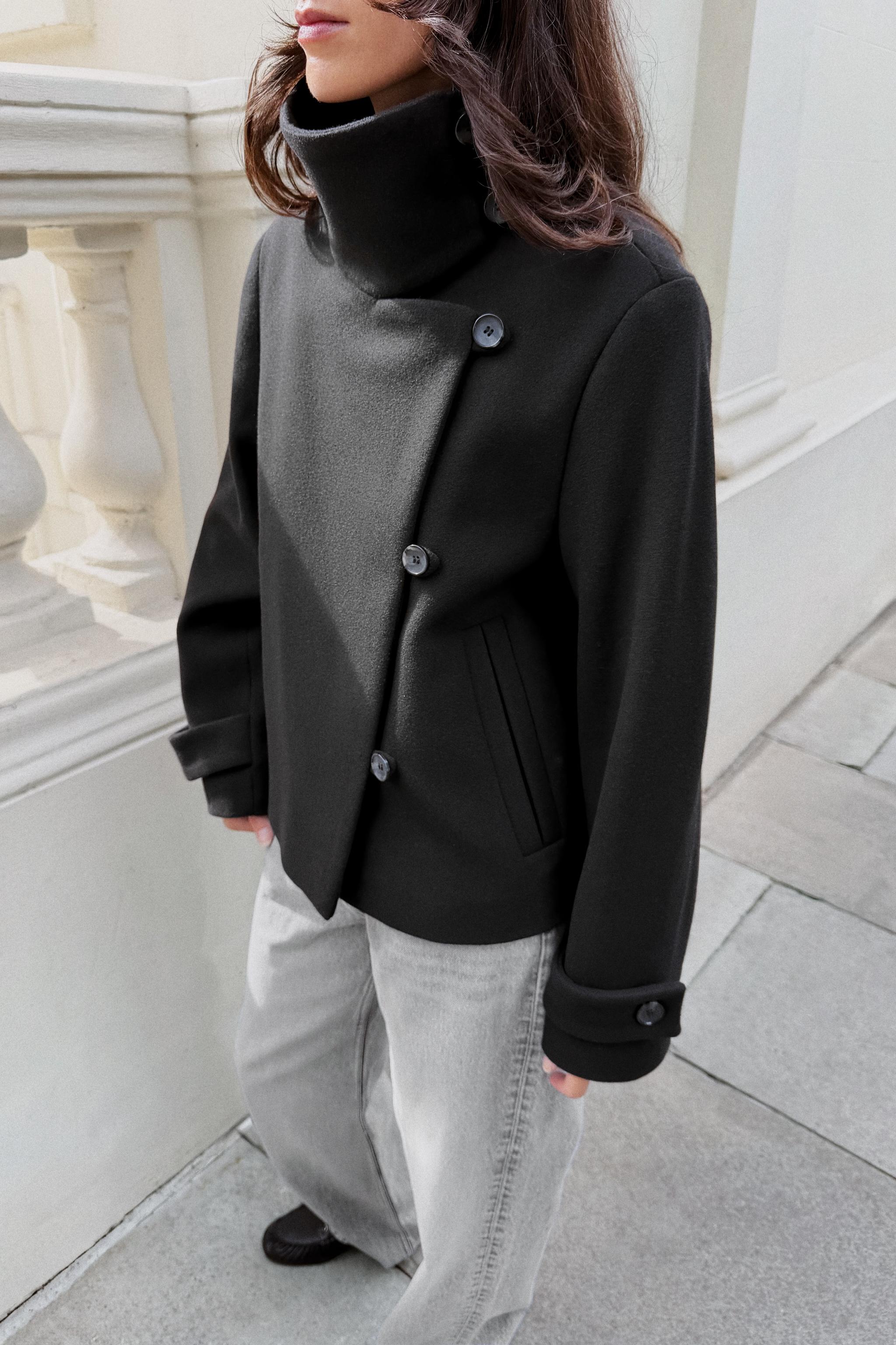 SOFT DOUBLE-BREASTED JACKET