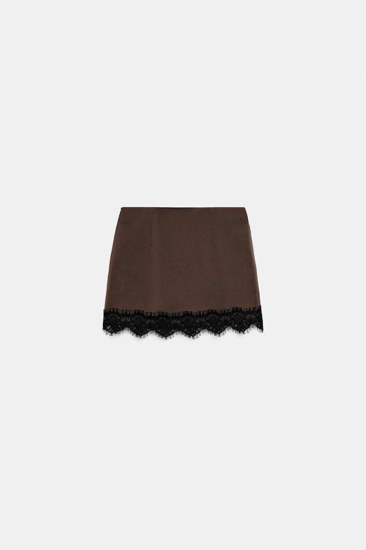 Falda short con dobladillo de encaje 4