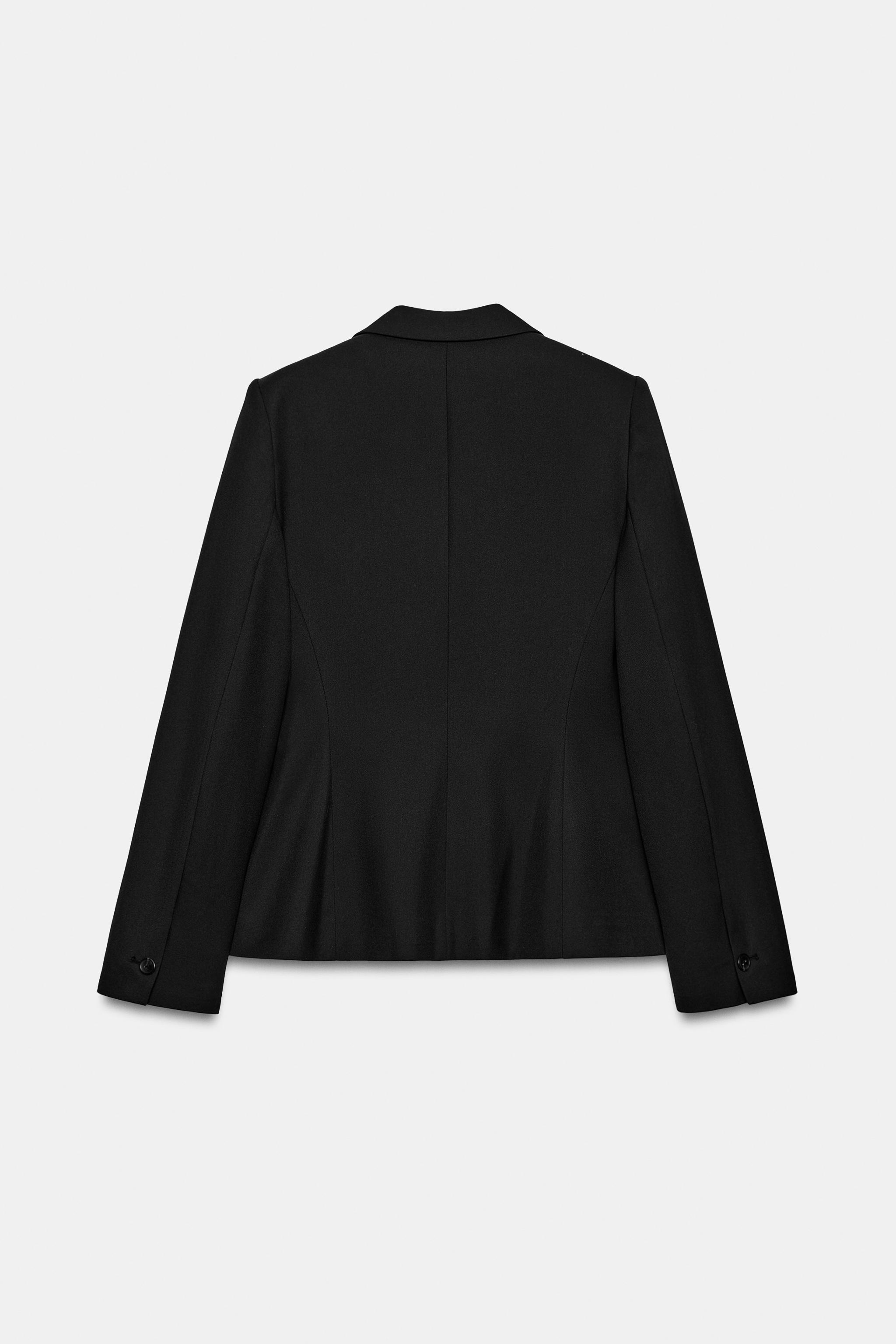 FITTED SHOULDER-PAD BLAZER