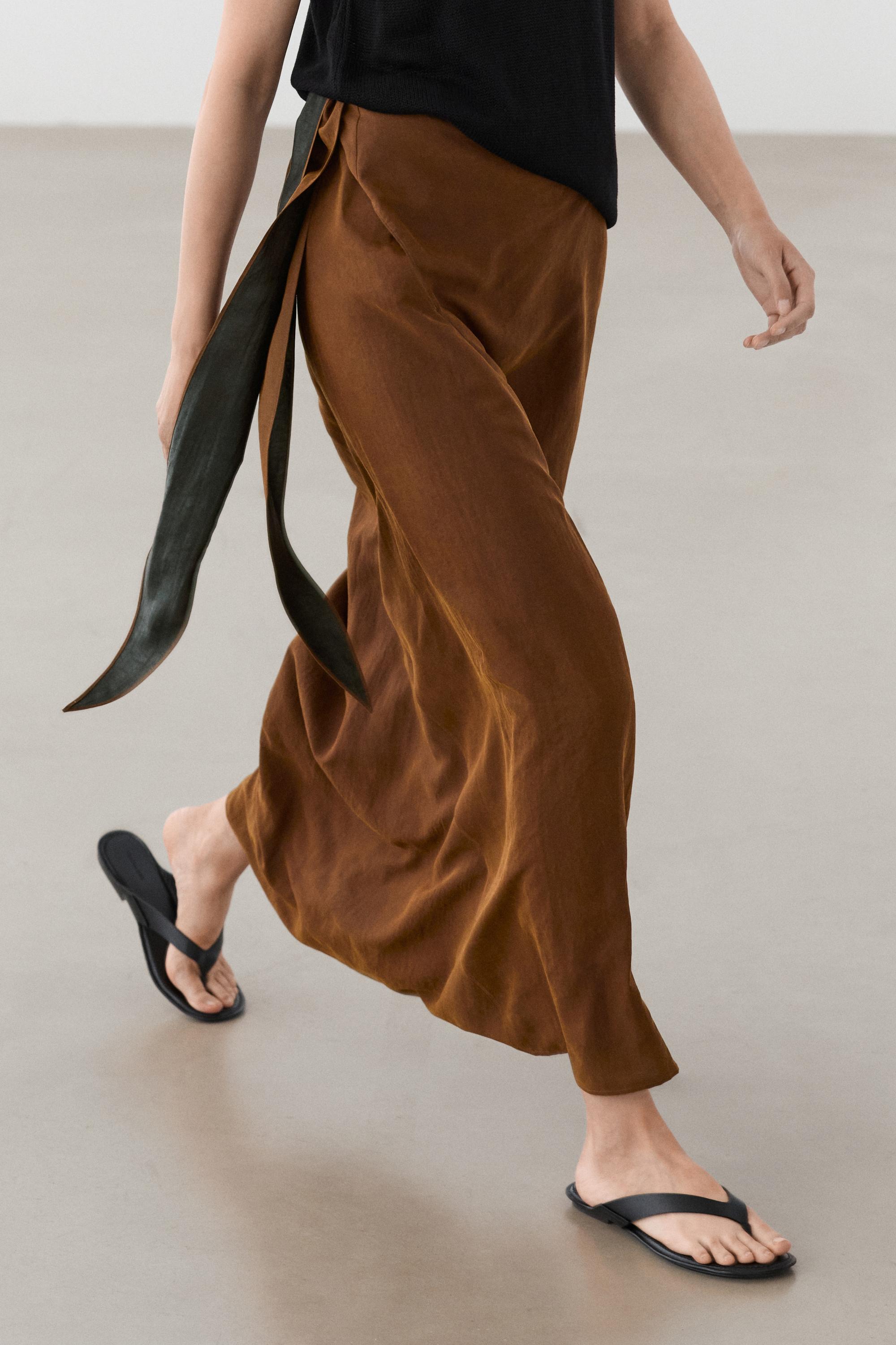 Midi skirt with pareo tie detail