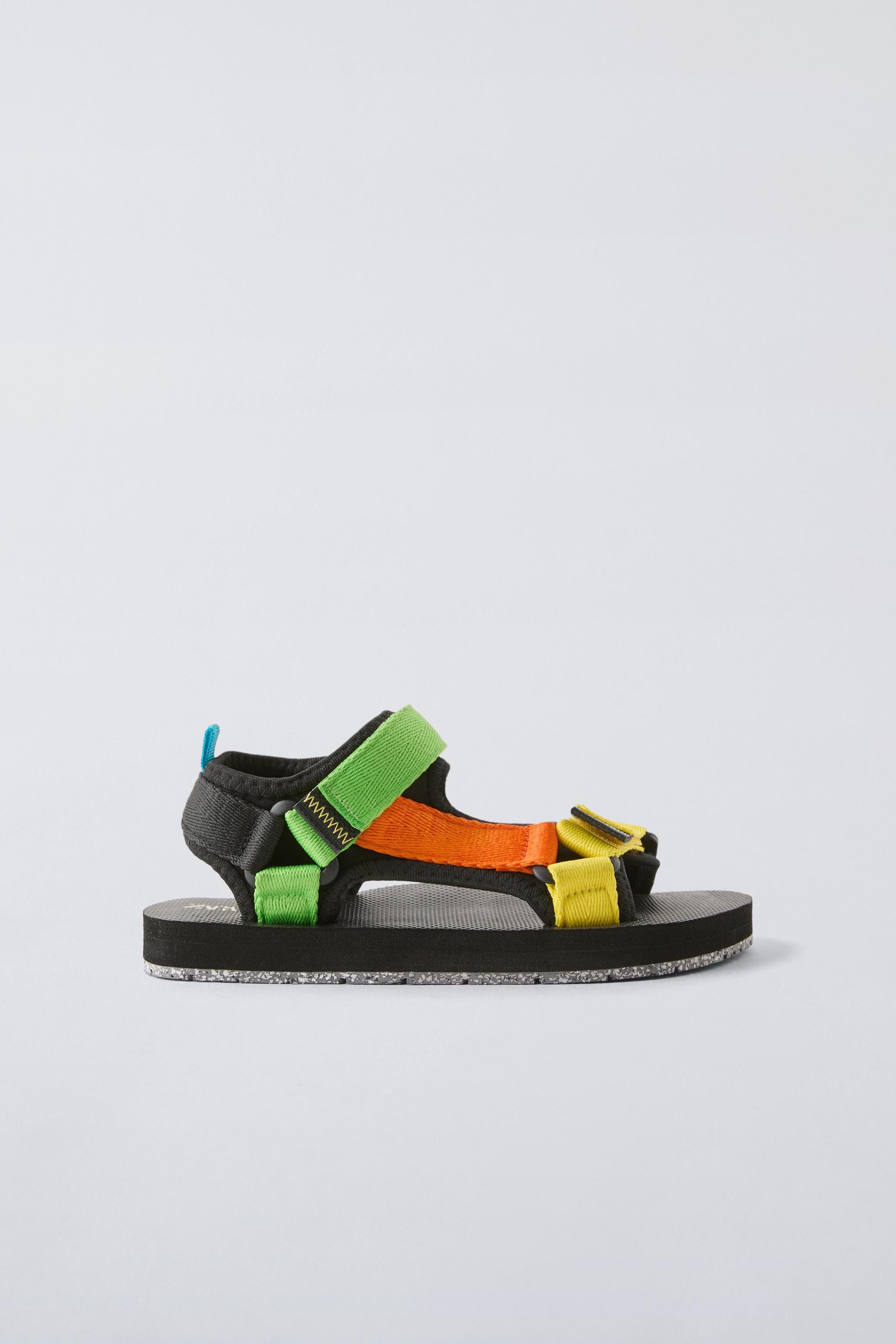 Zara kidsnLEATHER SANDALS LIMITED EDITION.n Size 9.5 good (26)