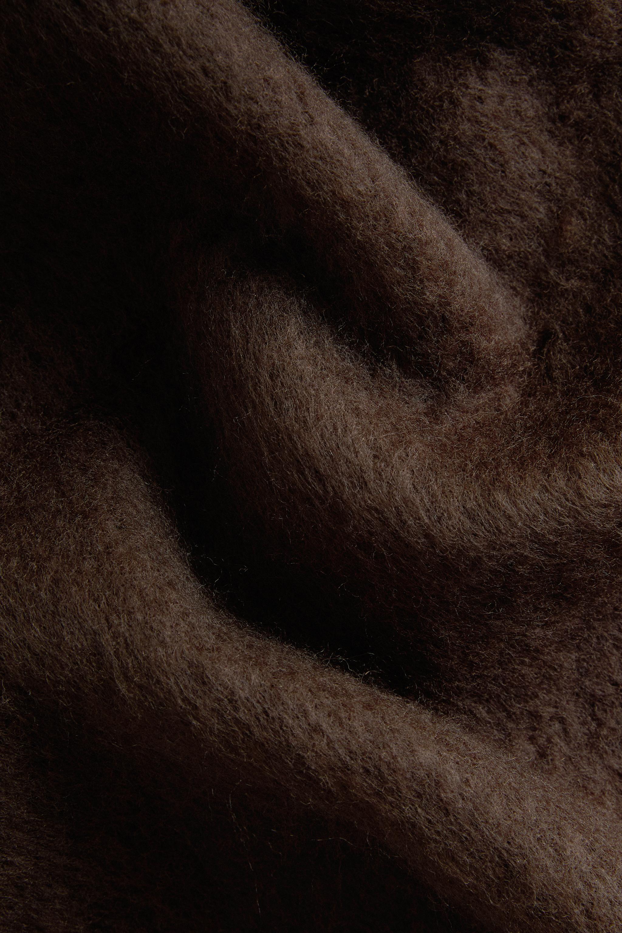 MOHAIR EFFECT BLANKET