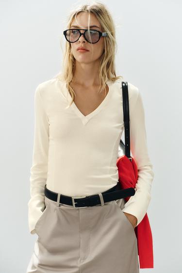 CAMISETA CUELLO POLO - Crudo de Zara