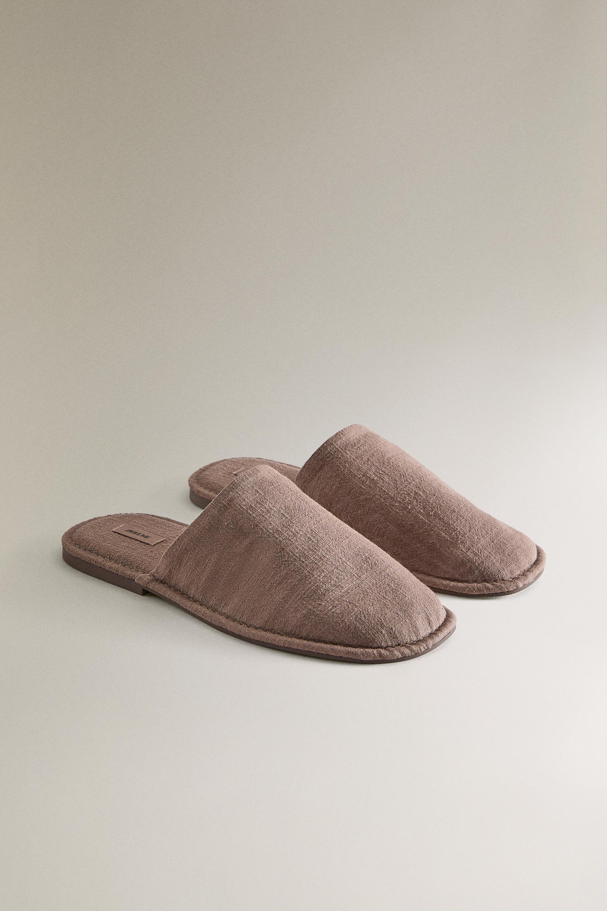 CHAUSSONS OUVERTS À L’ARRIÈRE RAMIE