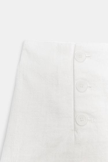 SHORT EN RAMIE À BOUTONS - Blanc de Zara - Image 6