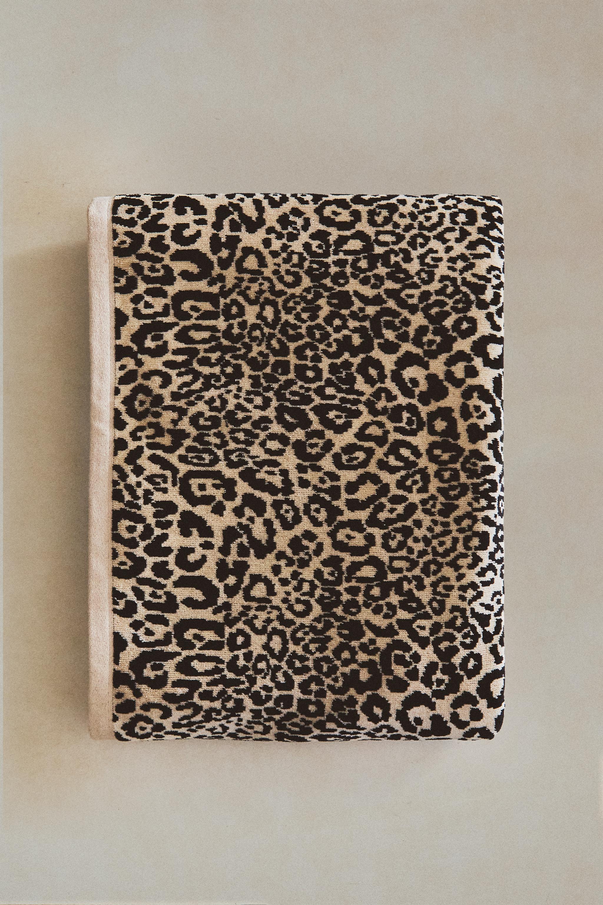 ANIMAL PRINT VELOUR BEACH TOWEL - Sand / Black | ZARA United States