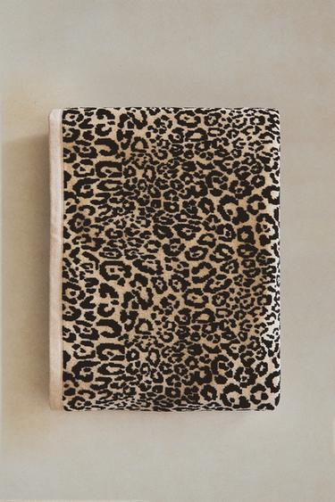 ANIMAL PRINT VELOUR BEACH TOWEL - Sand / Black by Zara - Image 5