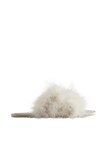 OPEN SLIPPERS WITH FEATHERS - Beige by Zara