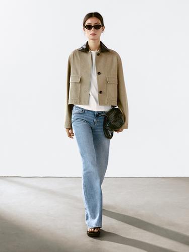 Chaqueta detalle cuello piel extraíble - Arena de Zara