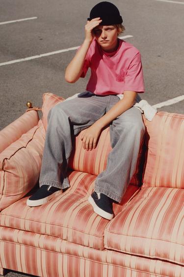 T-SHIRT À IMPRIMÉ GRAFFITI - Rose / Blanc de Zara - Image 4