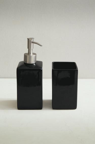 SHINY CERAMIC BATHROOM ACCESSORY SET - Green by Zara