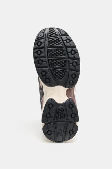 SNEAKER FARBKOMBINATION - Braun von Zara