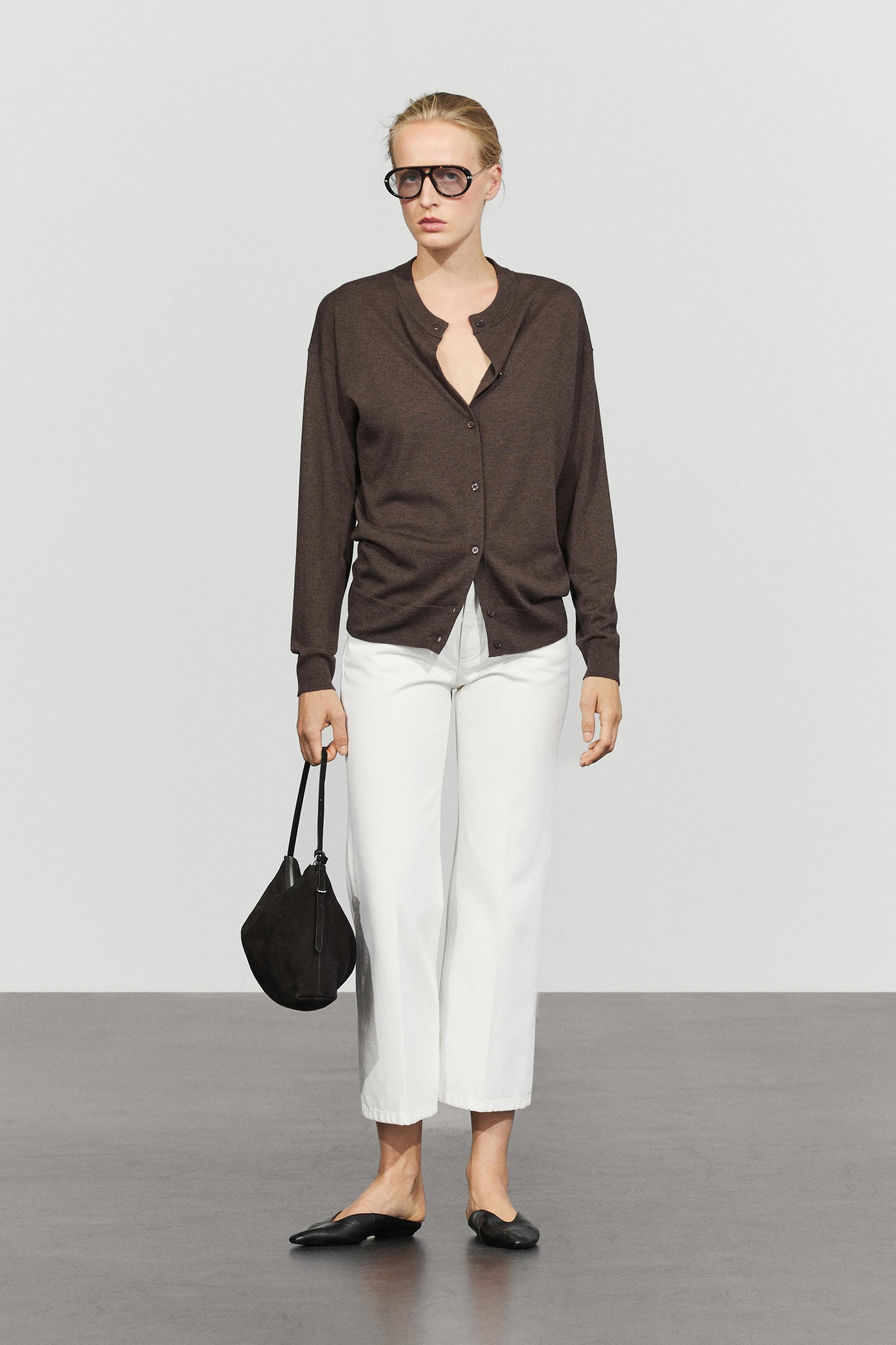 Long knit buttoned cardigan