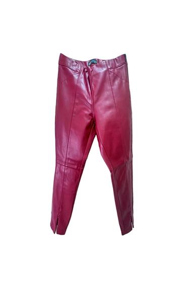 FAUX RED LEATHER LEGGINGS. ZIPPER HIDDEN.