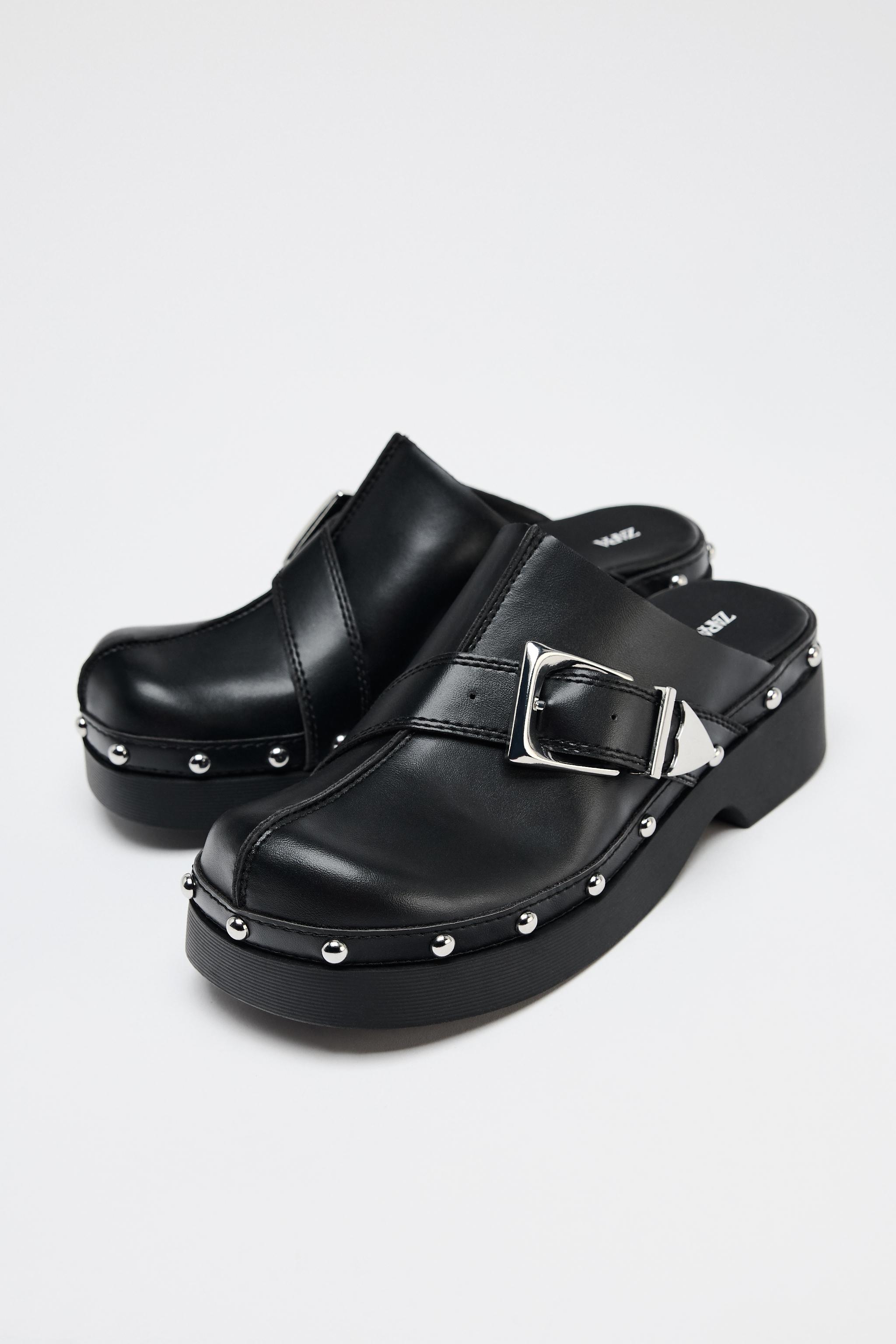 Caminando/ BUCKLE CLOG MULES Buckle clog mules black Size