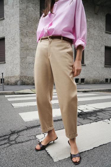 PANTALÓN CHINO CINTURÓN TRENZADO - Camel claro de Zara