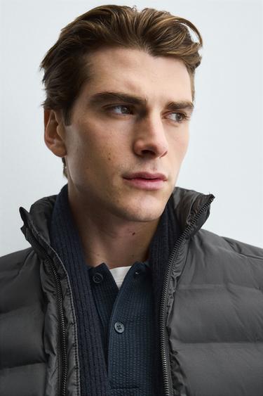 GILET MATELASSÉ LÉGER DÉPERLANT - Noir de Zara - Image 4