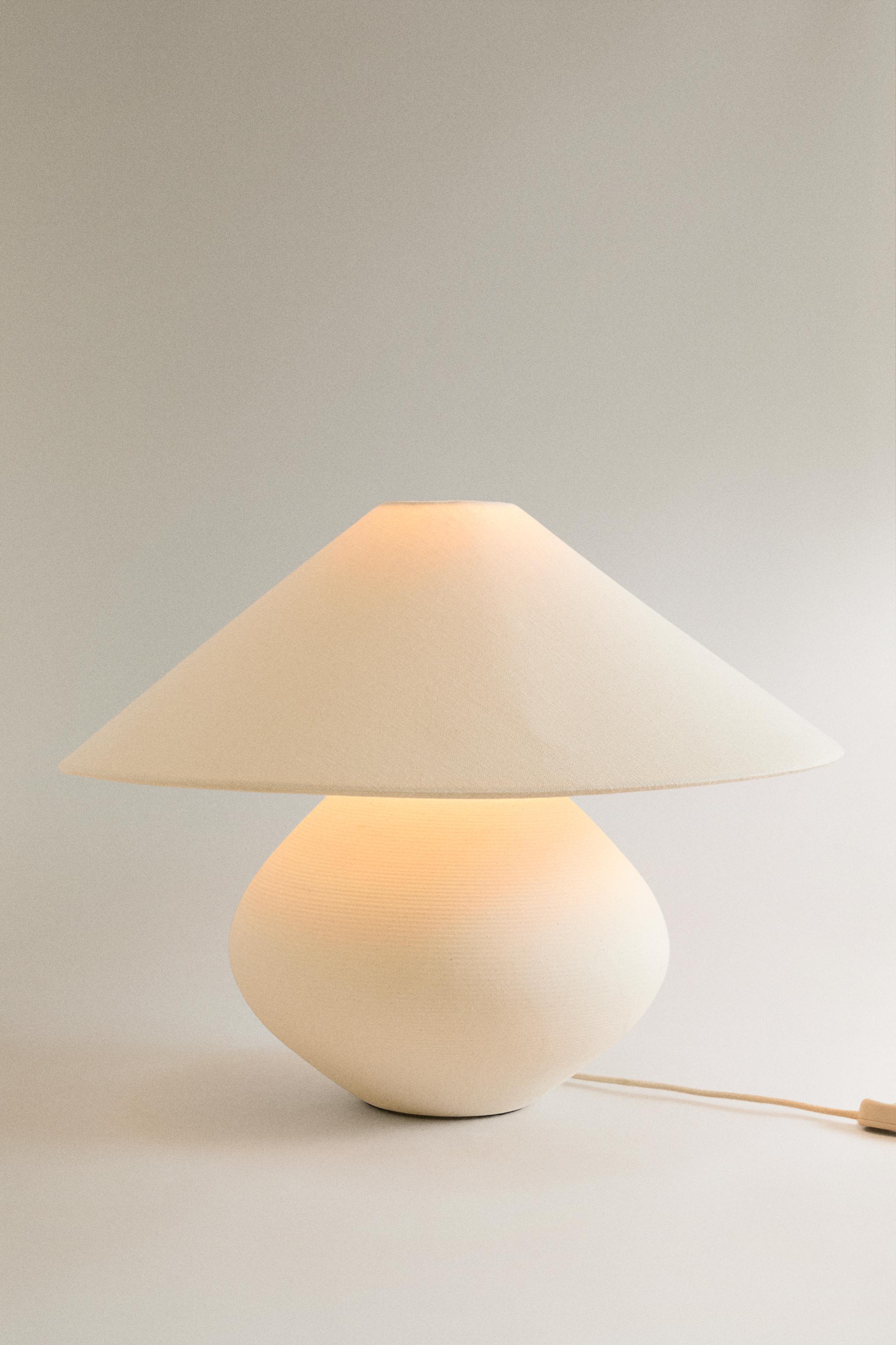 STONEWARE AND LINEN TABLE LAMP