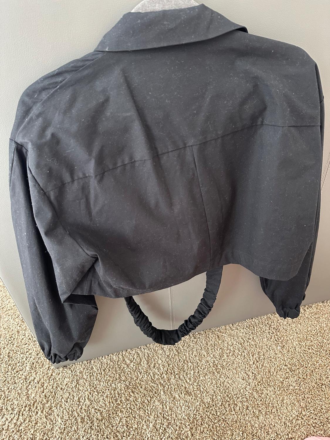 CUT OUT CROPPED SHIRT - Image 3