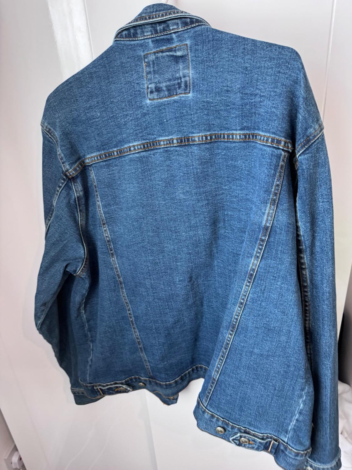 BASIC DENIM JACKET - Image 2