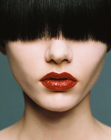 SPARKLE PRESS-ON LIPS - CHERRY by Zara