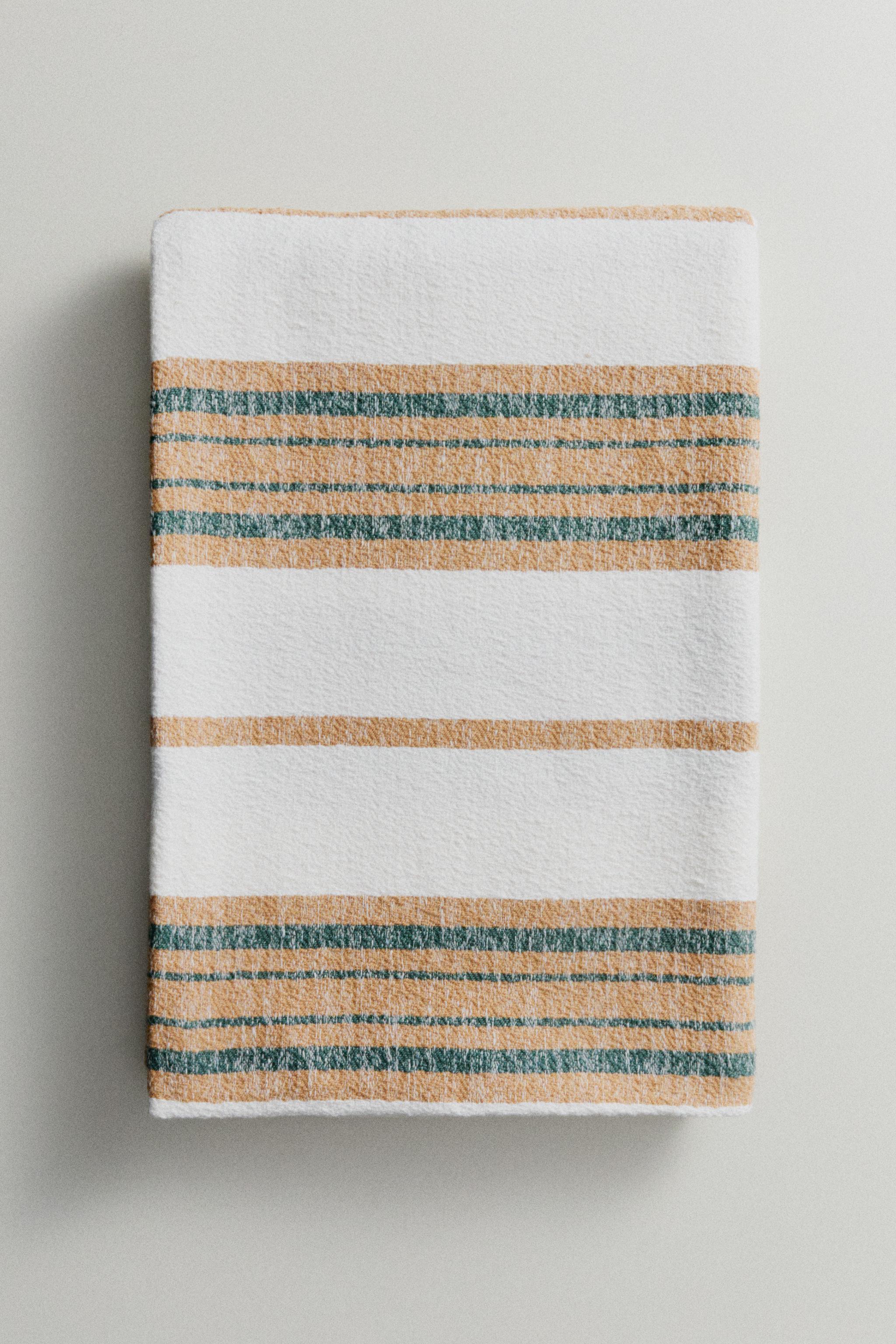 IRREGULAR STRIPED COTTON BLANKET
