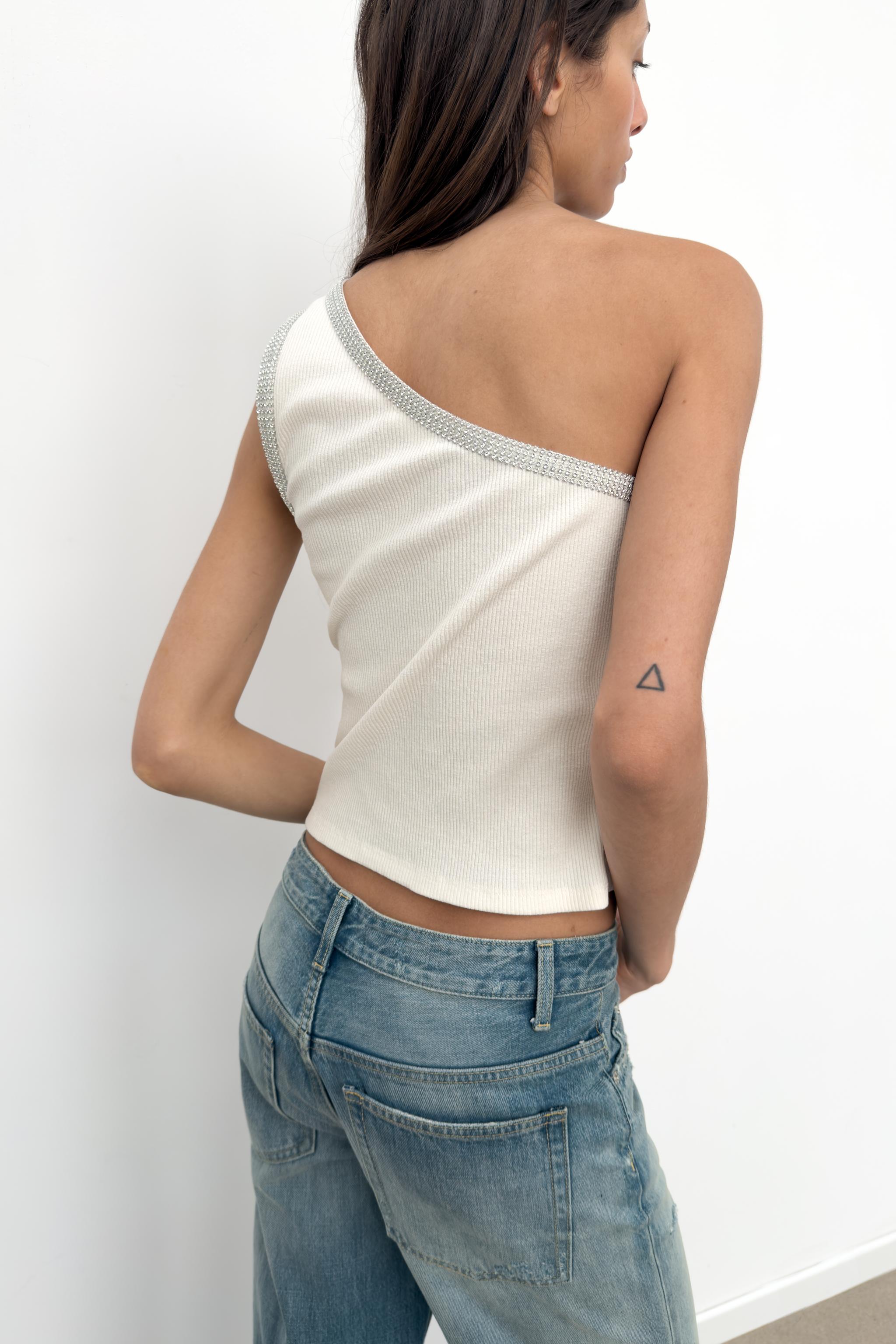 TOP ASYMÉTRIQUE BRILLANT
