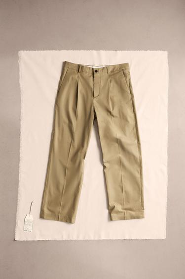 PANTALÓN PLIEGUES LIMITED EDITION - Arena de Zara - Imagen 0
