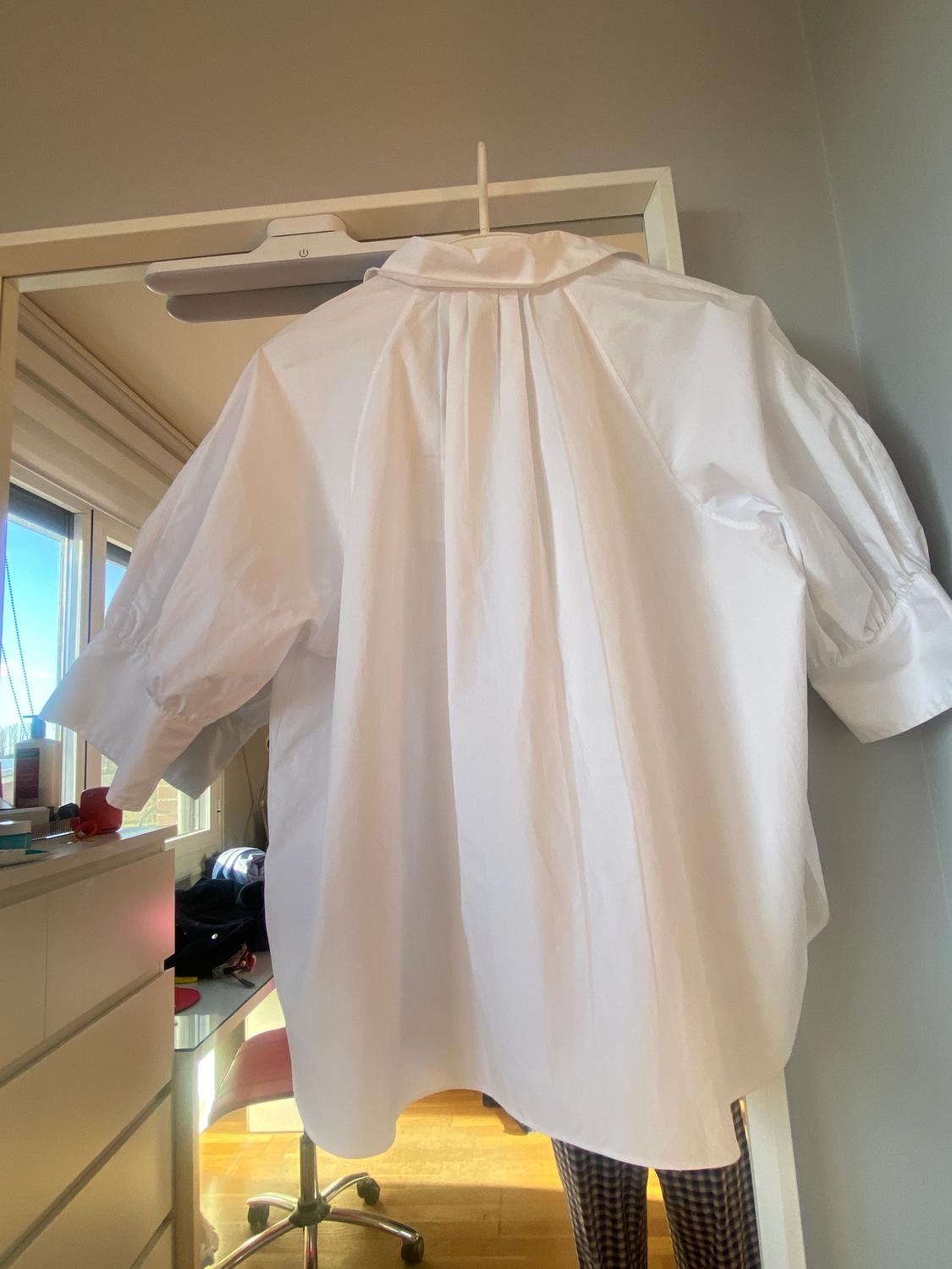 PLEATED PUFFED SLEEVE SHIRT ZW COLLECTION - Image 4