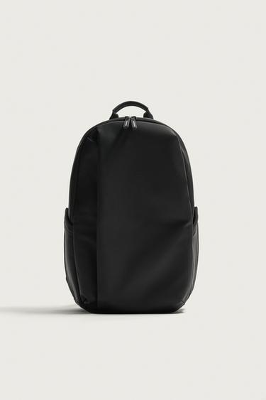 MOCHILA ENGOMADA - Negro de Zara