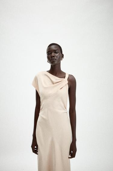 VESTIDO MIDI ASIMÉTRICO - Crudo de Zara