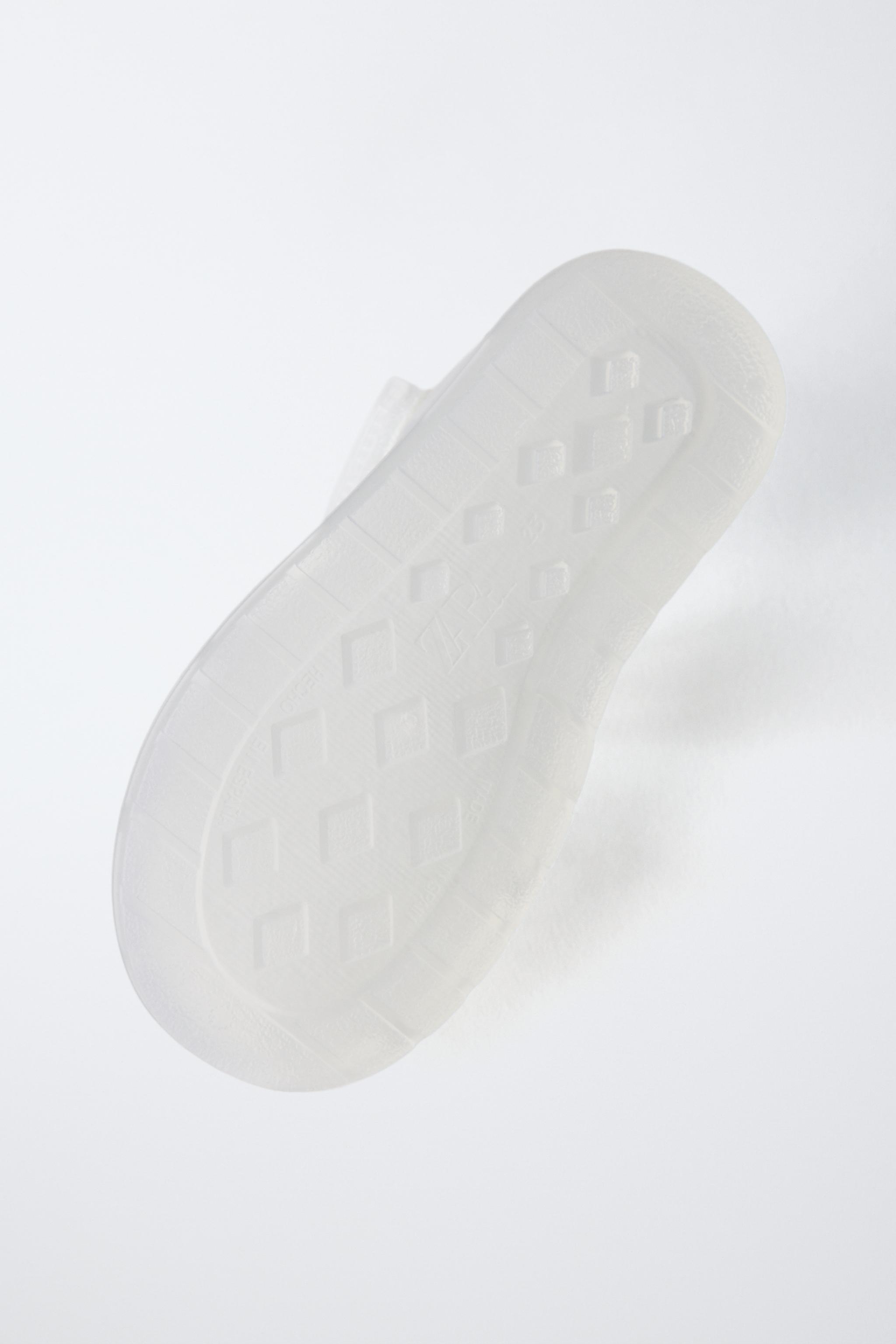 RUBBERIZED FISHERMAN SANDALS