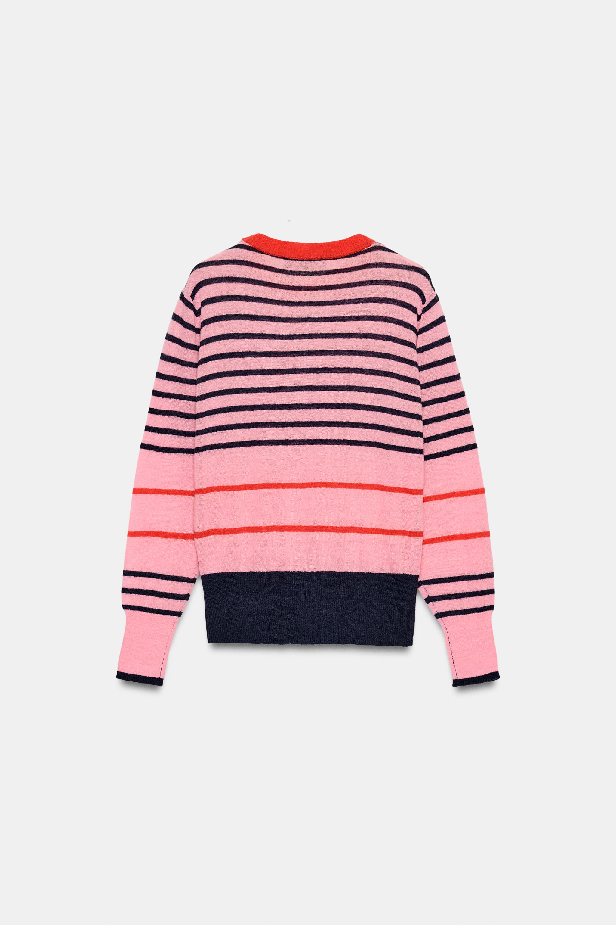 PULL EN MAILLE À RAYURES