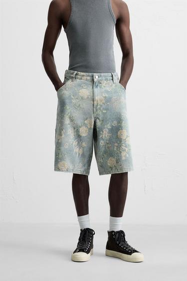 FLORAL PRINT CARPENTER POCKET BERMUDA SHORTS - Printed by Zara