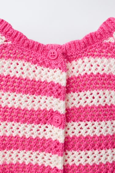 SALOPETTE COURTE EN MAILLE À RAYURES ET PIÈCE FLEUR - Fuchsia de Zara - Image 3