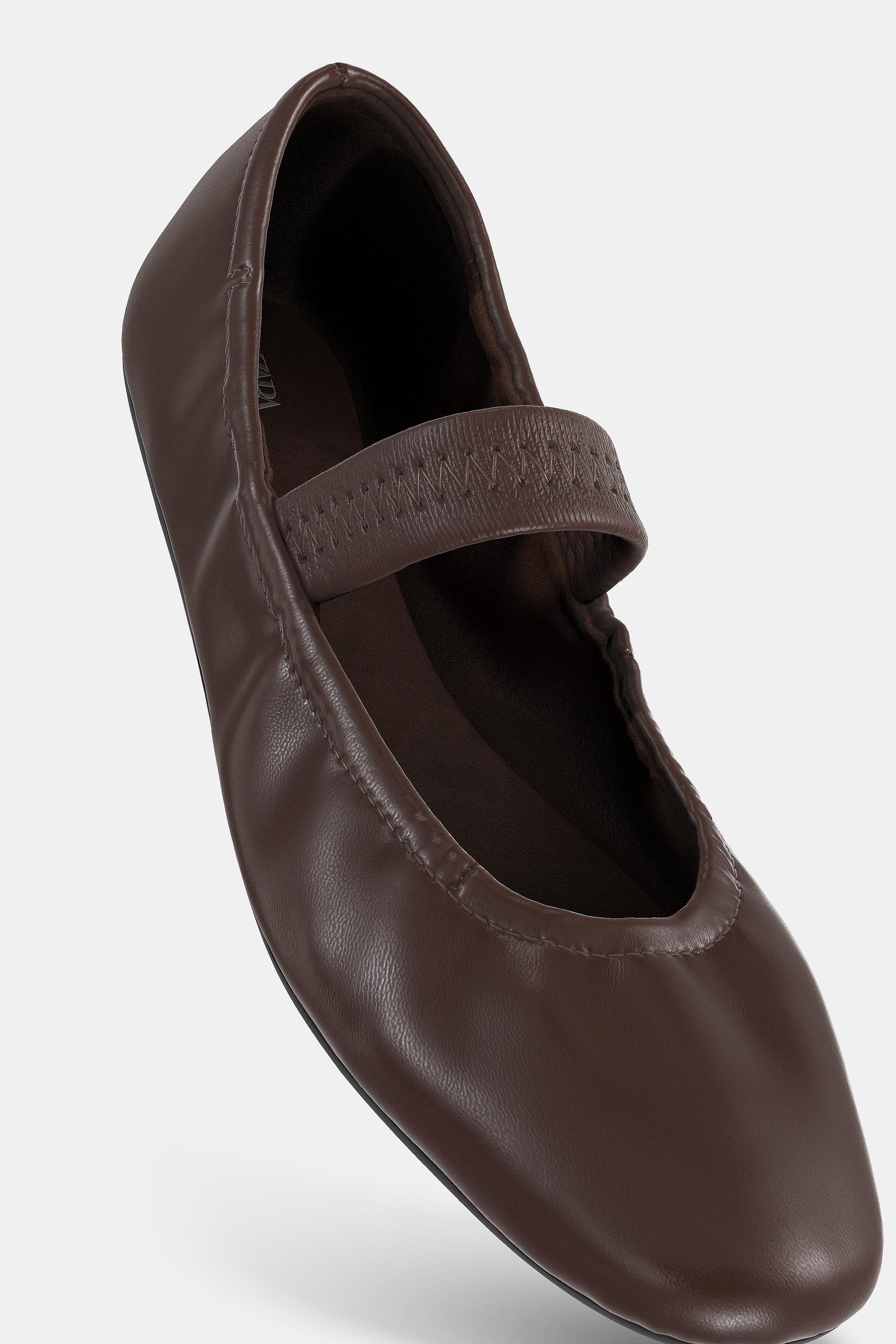 LEATHER BALLERINAS WITH ELASTIC STRAP - Brown by Zara