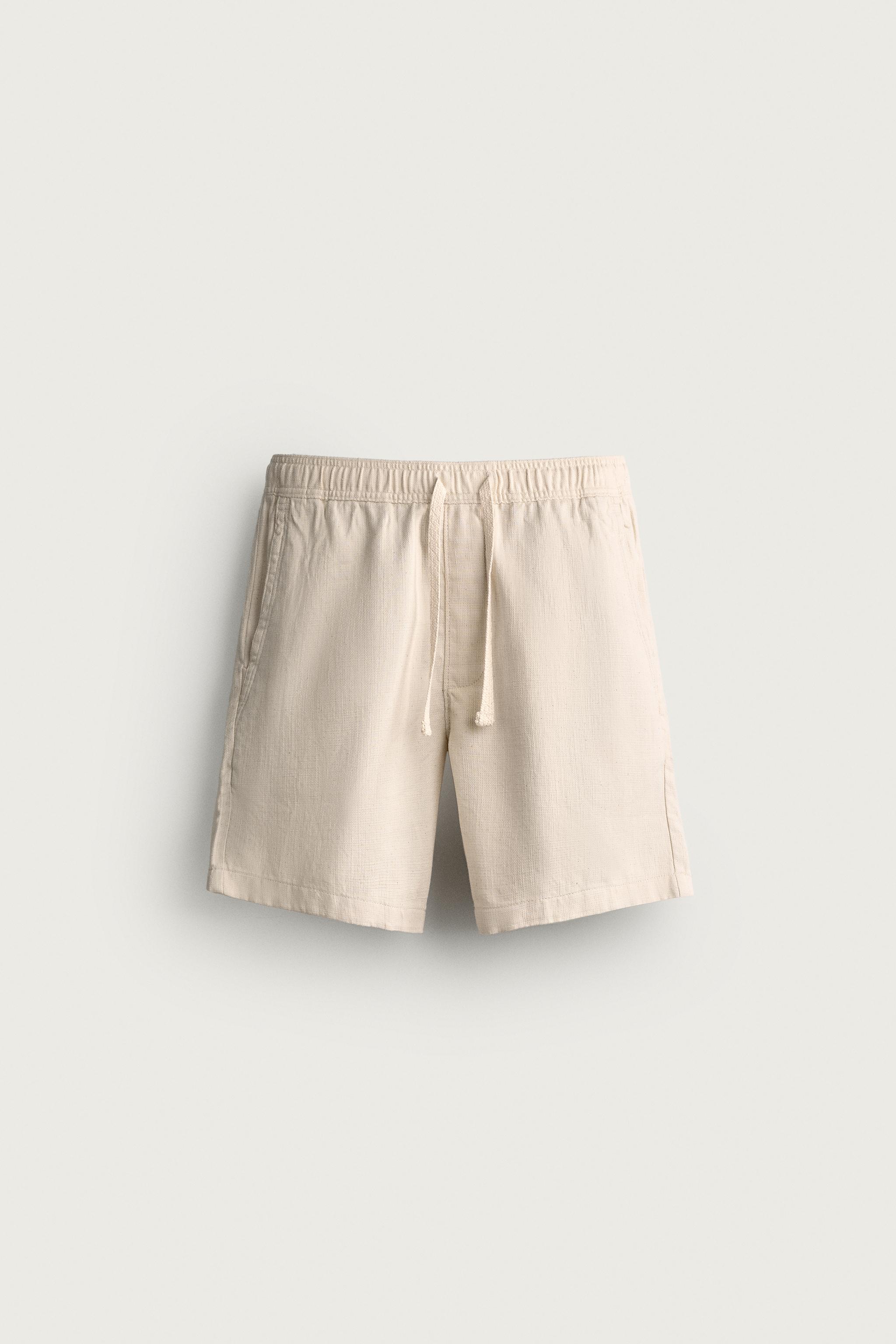 SHORT REGULAR FIT STRUCTURÉ