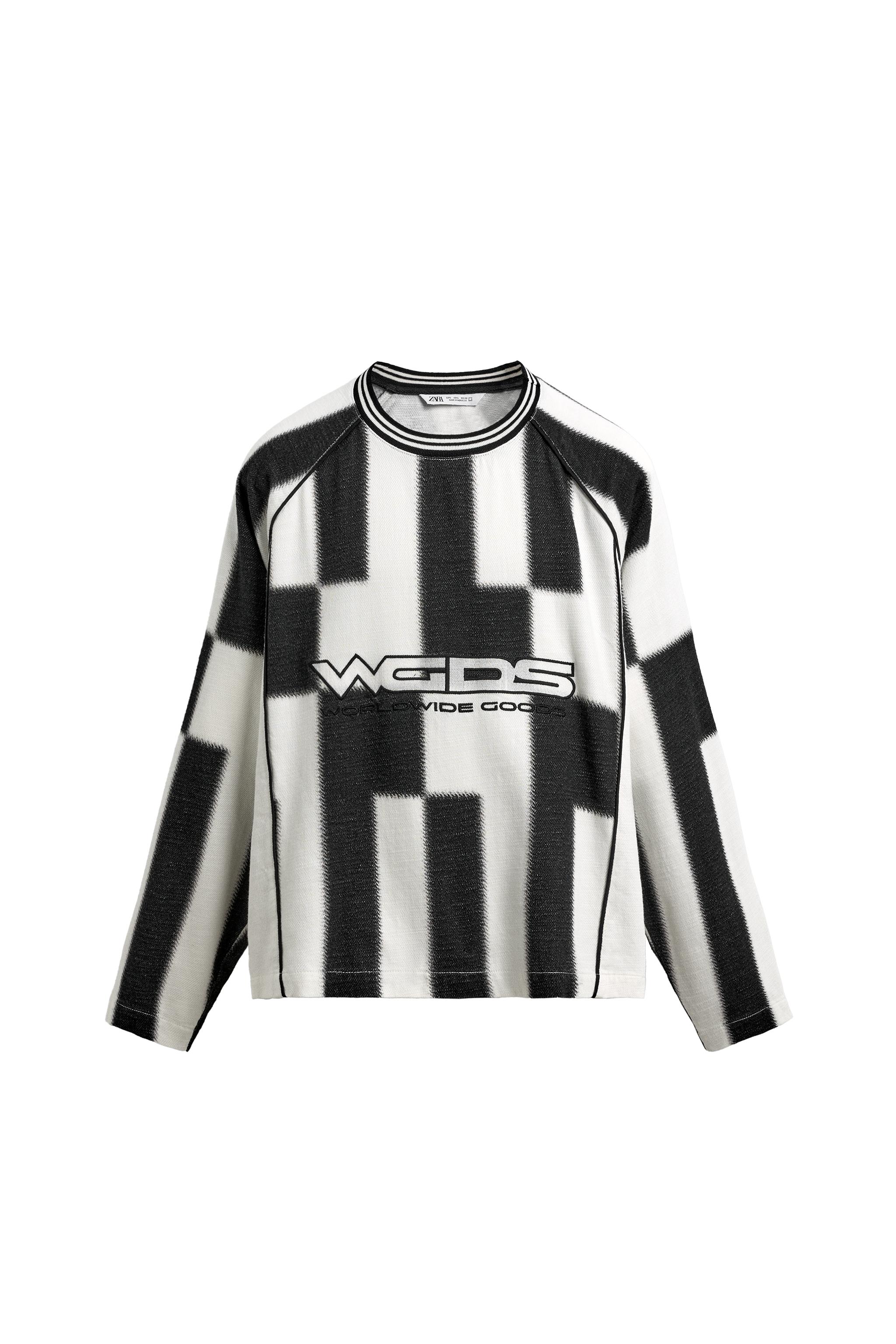 DOKULU ÇİZGİLİ JAKARLI T-SHIRT