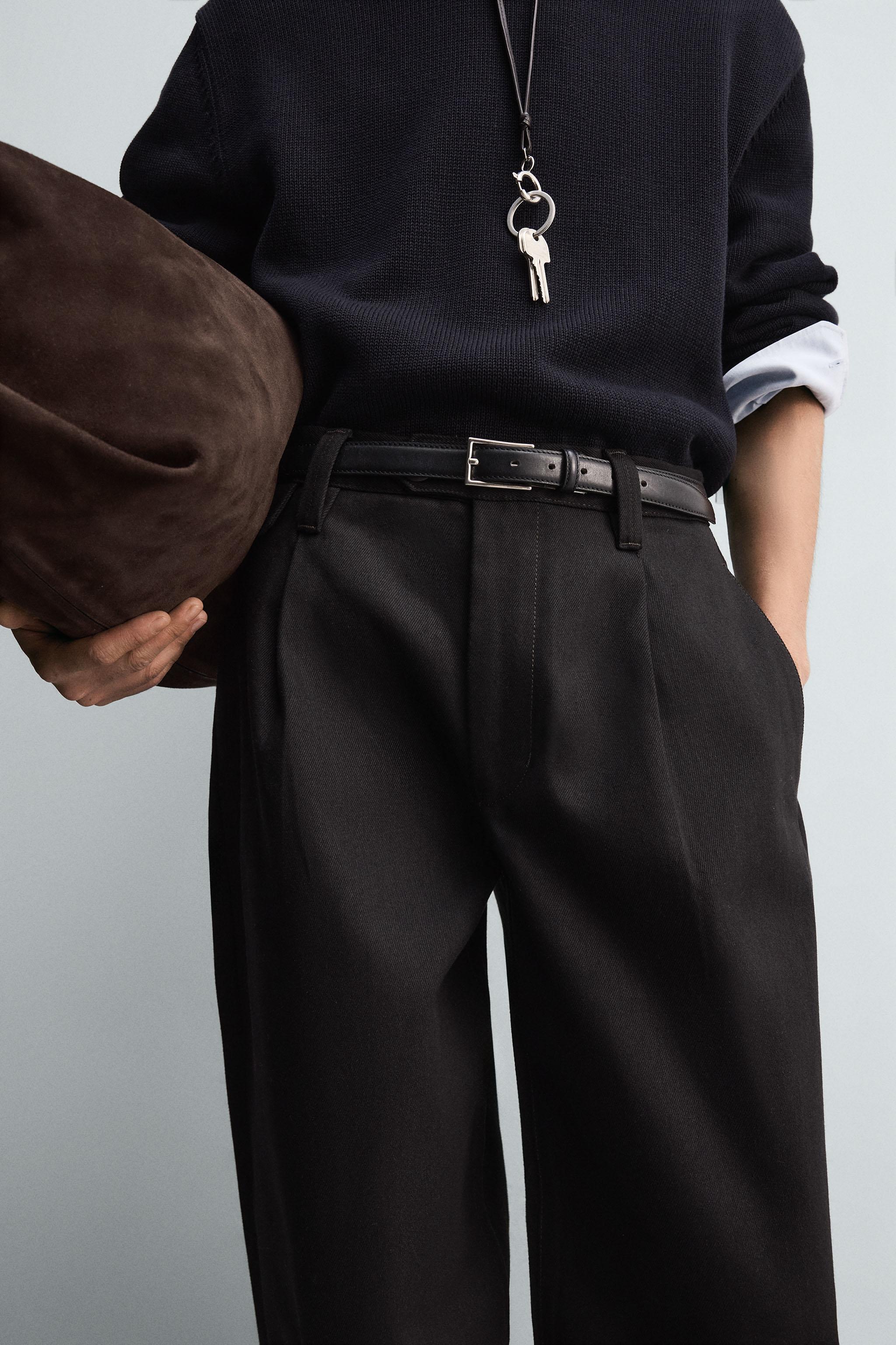 PLEATED BALLOON FIT JEANS