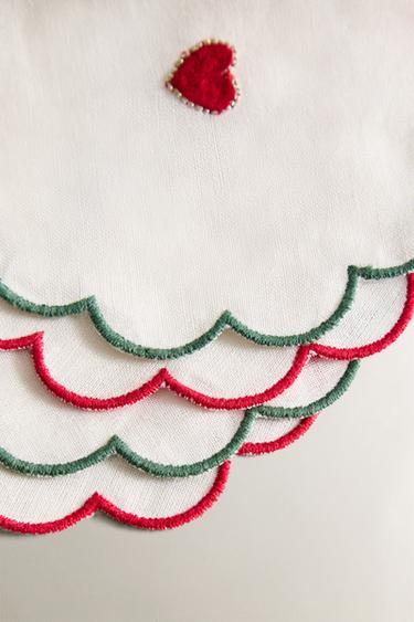 PACK OF EMBROIDERED CHRISTMAS COASTERS (PACK OF 4) - Ecru by Zara - Image 3
